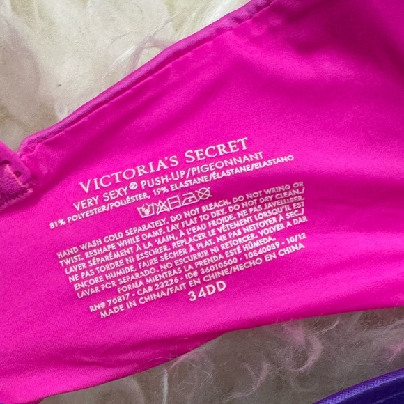 Victorias Secret Very Sexy Satin Bras - Picture 9 of 11